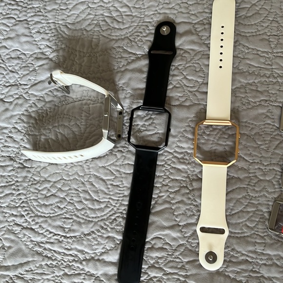 Fitbit Blaze Smart Fitness Watches w/Charger. Size Small - Picture 3 of 6